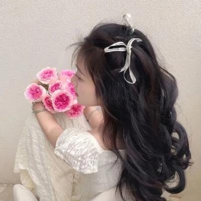 爱如微风悄悄掠过